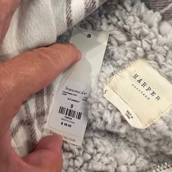 NWT Francesca's Harper Heritage Grey, Pink & Ivory Buffalo Plaid/Sherpa Vest - Picture 6 of 8